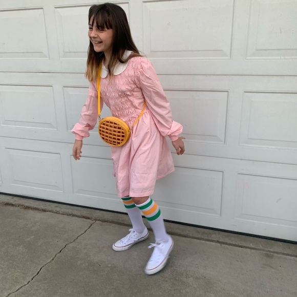 :)))) - Picture 3 of 4